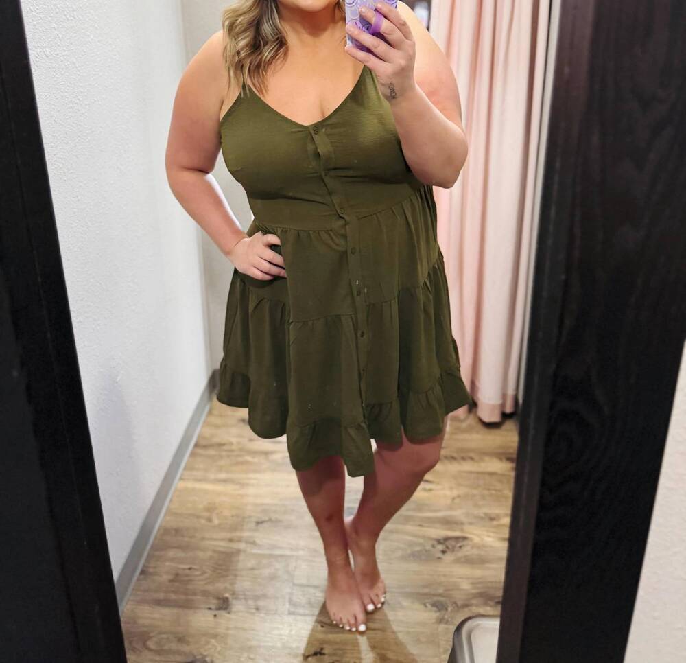 NEW MOLLY BRACKEN tiered mini dress in green